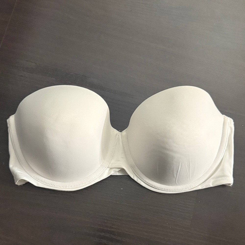 Maidenform Cream Strapless Bra